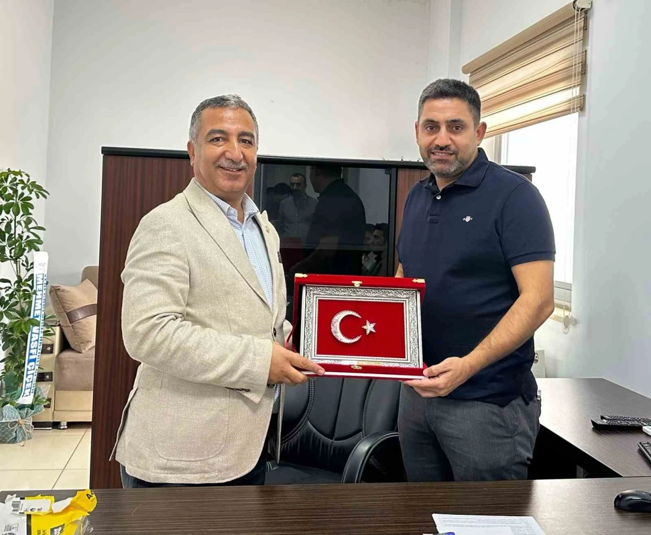 Şırnak Sağlık-Sen heyeti, İdil Devlet Hastanesinde göreve yeni başlayan yöneticilerle görüştü
