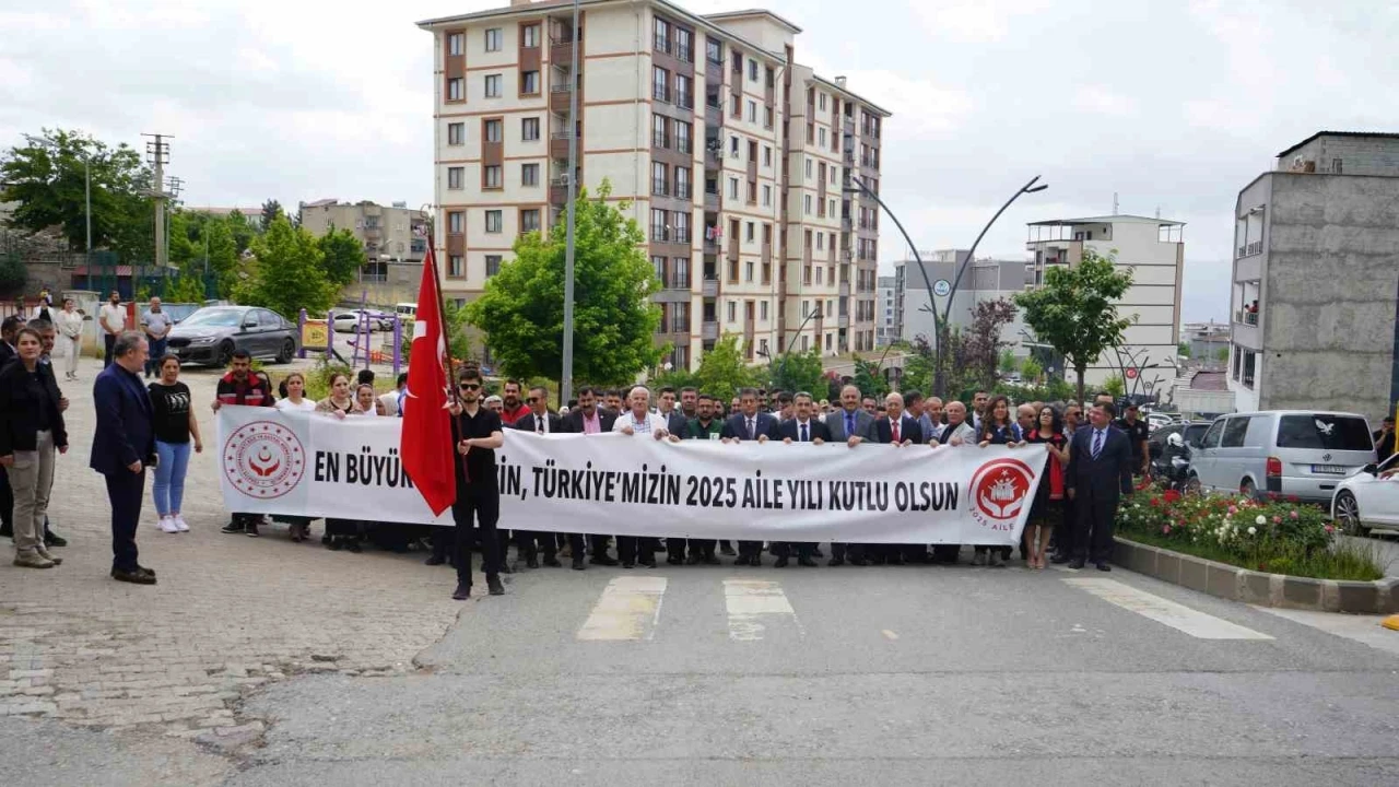 Şırnak’ta Aile Günü yürüyüşü düzenlendi
