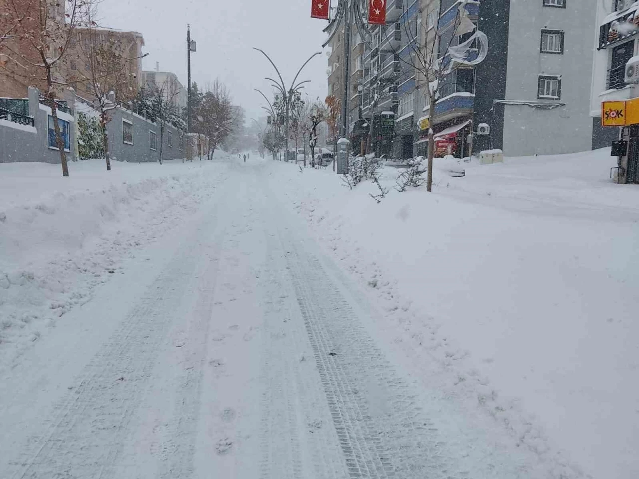 Şırnak&rsquo;ta eğitime kar engeli: 2 Ocak&rsquo;ta okullar tatil

