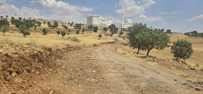 Şırnak’ta imara açılan bölgede yol çalışması başladı

