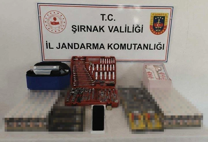 Şırnak&rsquo;ta jandarma ekipleri 18 milyon 764 bin liralık ka&ccedil;ak malzeme ele ge&ccedil;irildi
