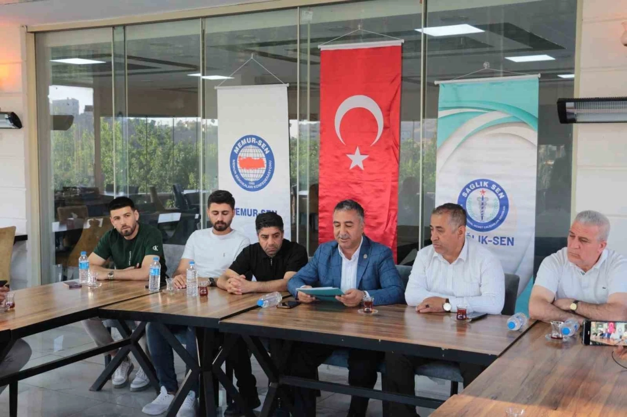 Şırnak’ta sağlık çalışanlarının sorunları masaya yatırıldı
