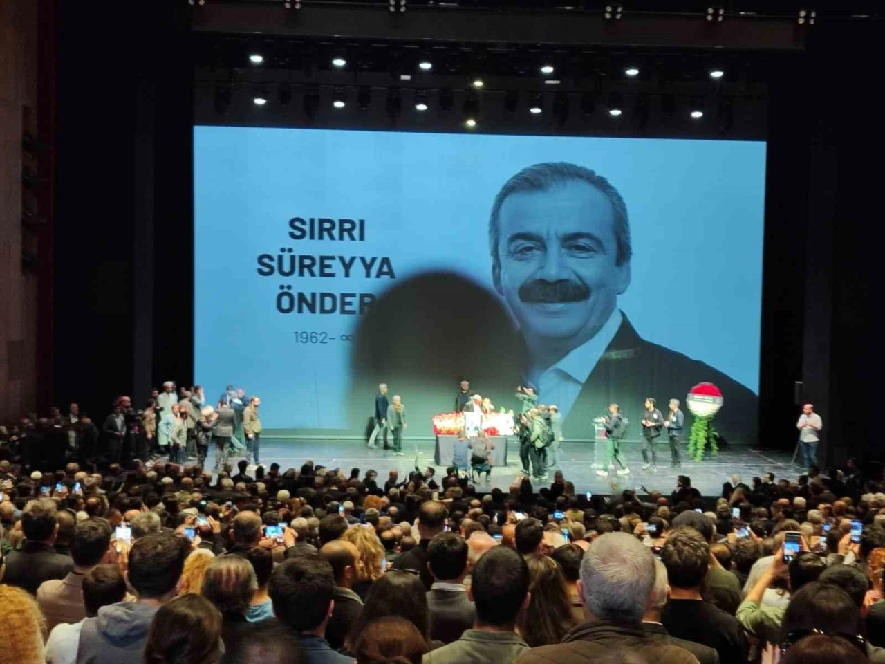 Sırrı Süreyya Önder için ilk tören AKM’de düzenleniyor
