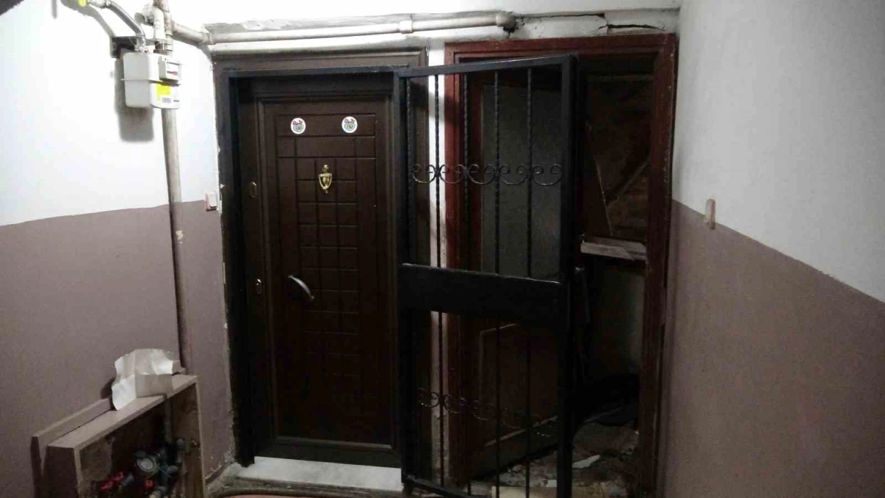 Şişli&rsquo;de konteynerde cesedi bulunan kadının &Uuml;mraniye&rsquo;deki komşuları konuştu
