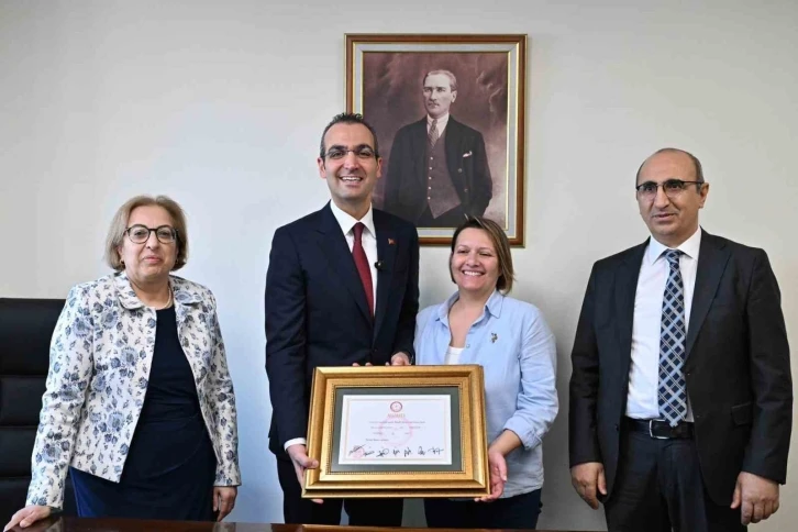 Şişli’nin yeni Belediye Başkanı Resul Emrah Şahan görevi teslim aldı