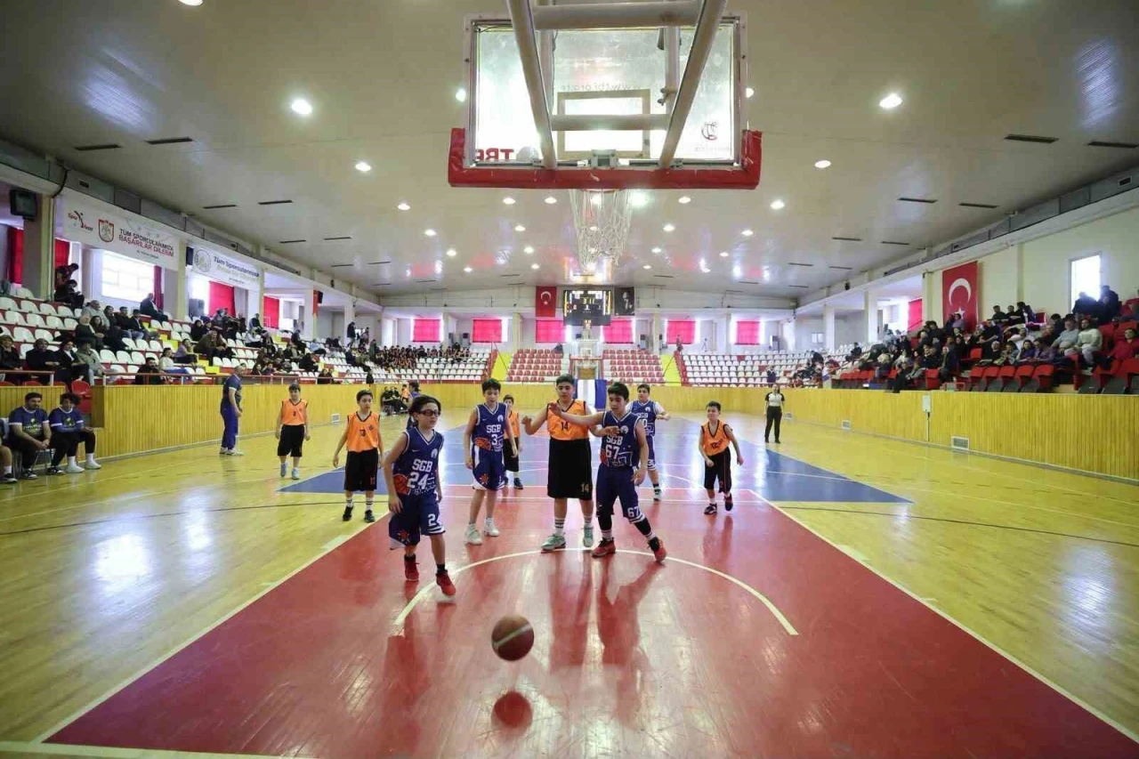 Sivas G&uuml;c&uuml; Belediyespor&rsquo;dan 4 kategoride 4 derece
