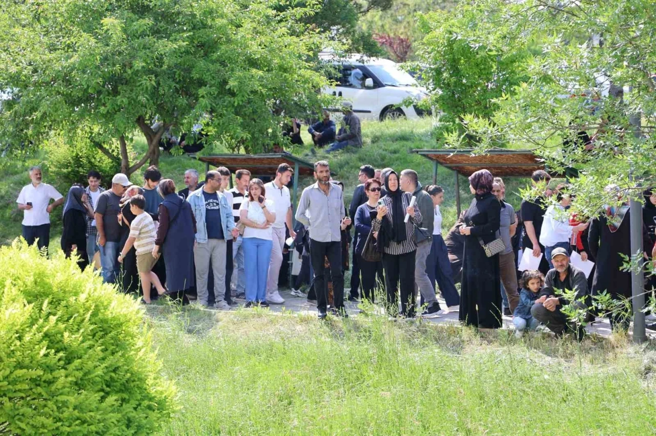 Sivas&rsquo;ta adaylar bu sefer hata yapmadı
