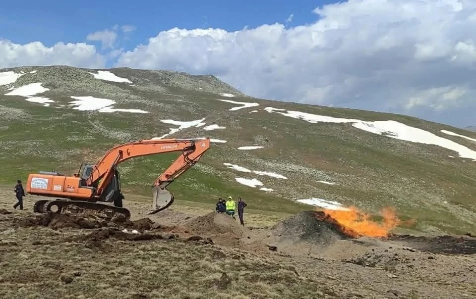 Sivas’ta doğalgaz boru hattında yangın

