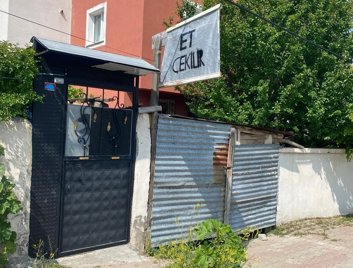Sivas’ta et çeken, ruhsatsız 100 işletmeye ceza kesildi

