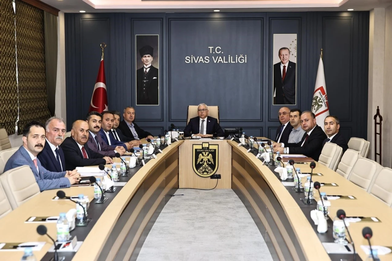 Sivas’ta kene vakaları masaya yatırıldı: Riskler ve tedbirler ele alındı
