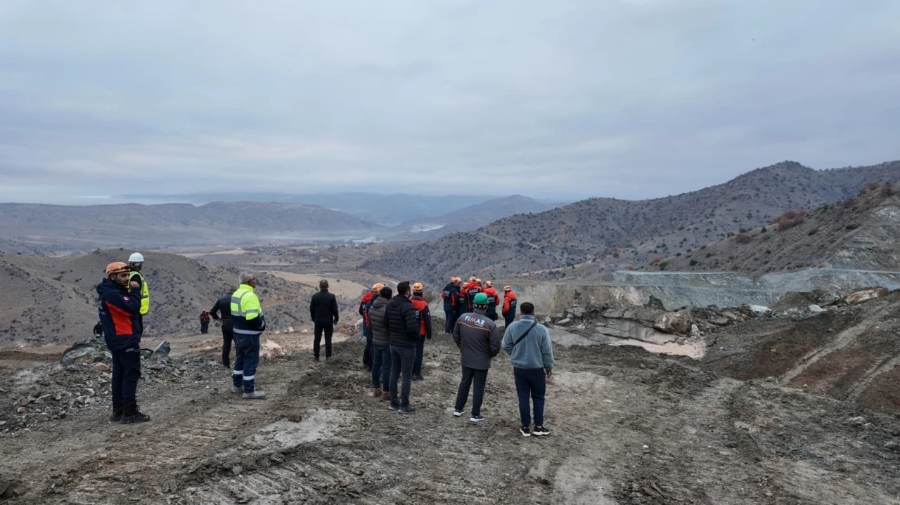 Sivas’ta maden ocağında göçük: 1 işçiyi kurtarma çalışması devam edecek
