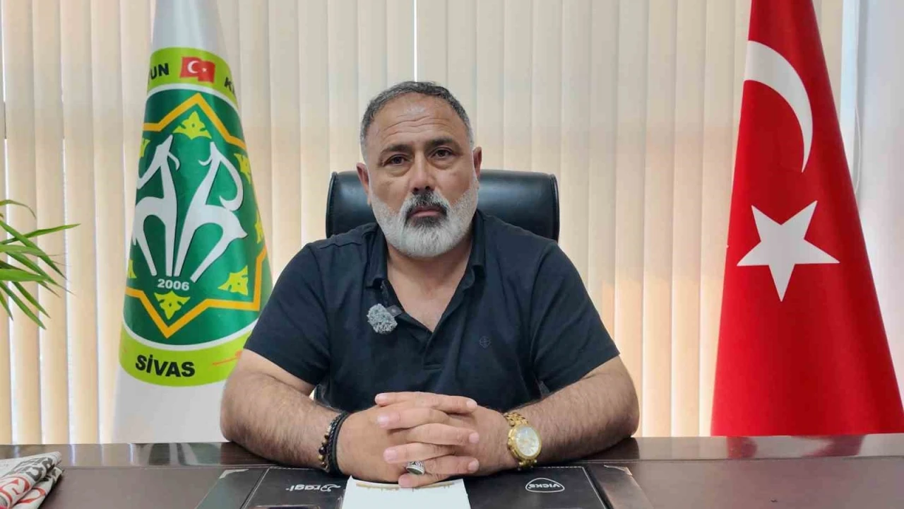 Sivas&rsquo;ta resmi izinli ilk yabancı &Ccedil;obanlar g&ouml;reve başladı
