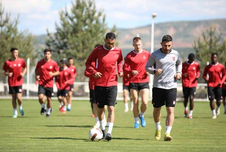 Sivasspor’da Başakşehir maçı hazırlıkları başladı
