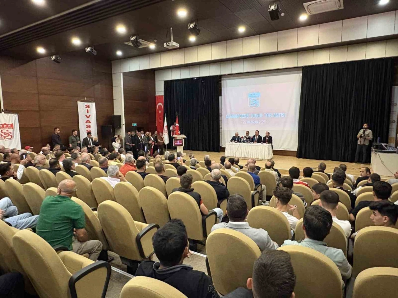 Sivasspor&rsquo;da olağan&uuml;st&uuml; kongre kararı
