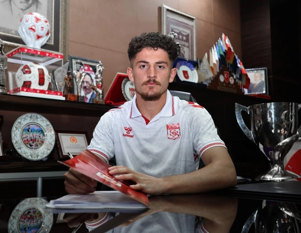 Sivasspor, Emirhan Başyiğit’in sözleşmesini uzattı
