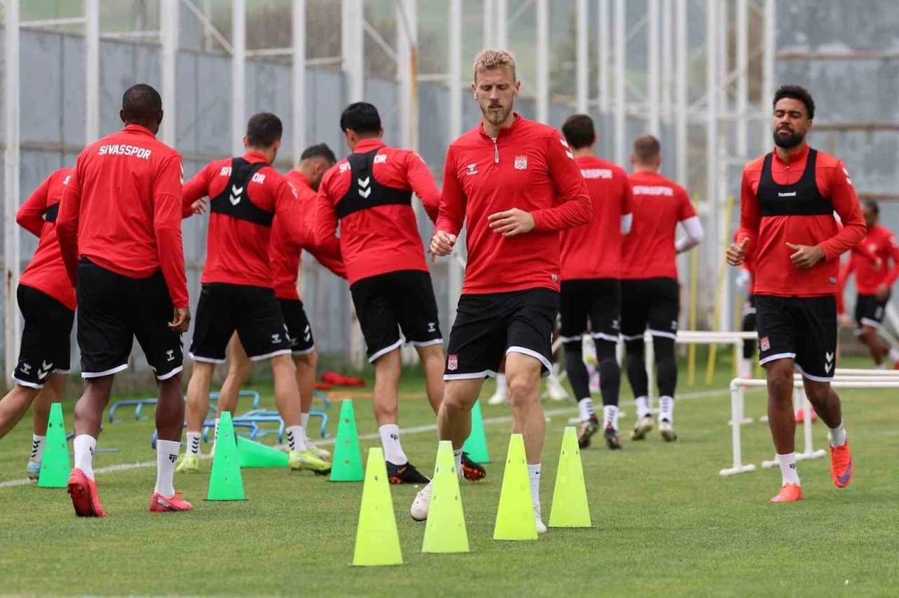 Sivasspor, Samsunspor Deplasmanı Hazırlıklarını Sürdürüyor