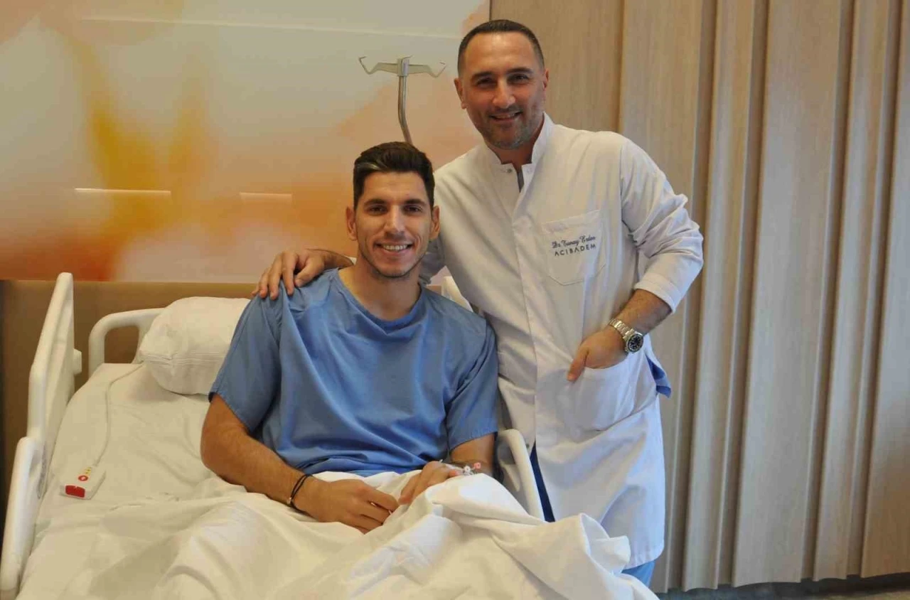 Sivasspor’un kalecisi Nikolic ikinci ameliyatını oldu
