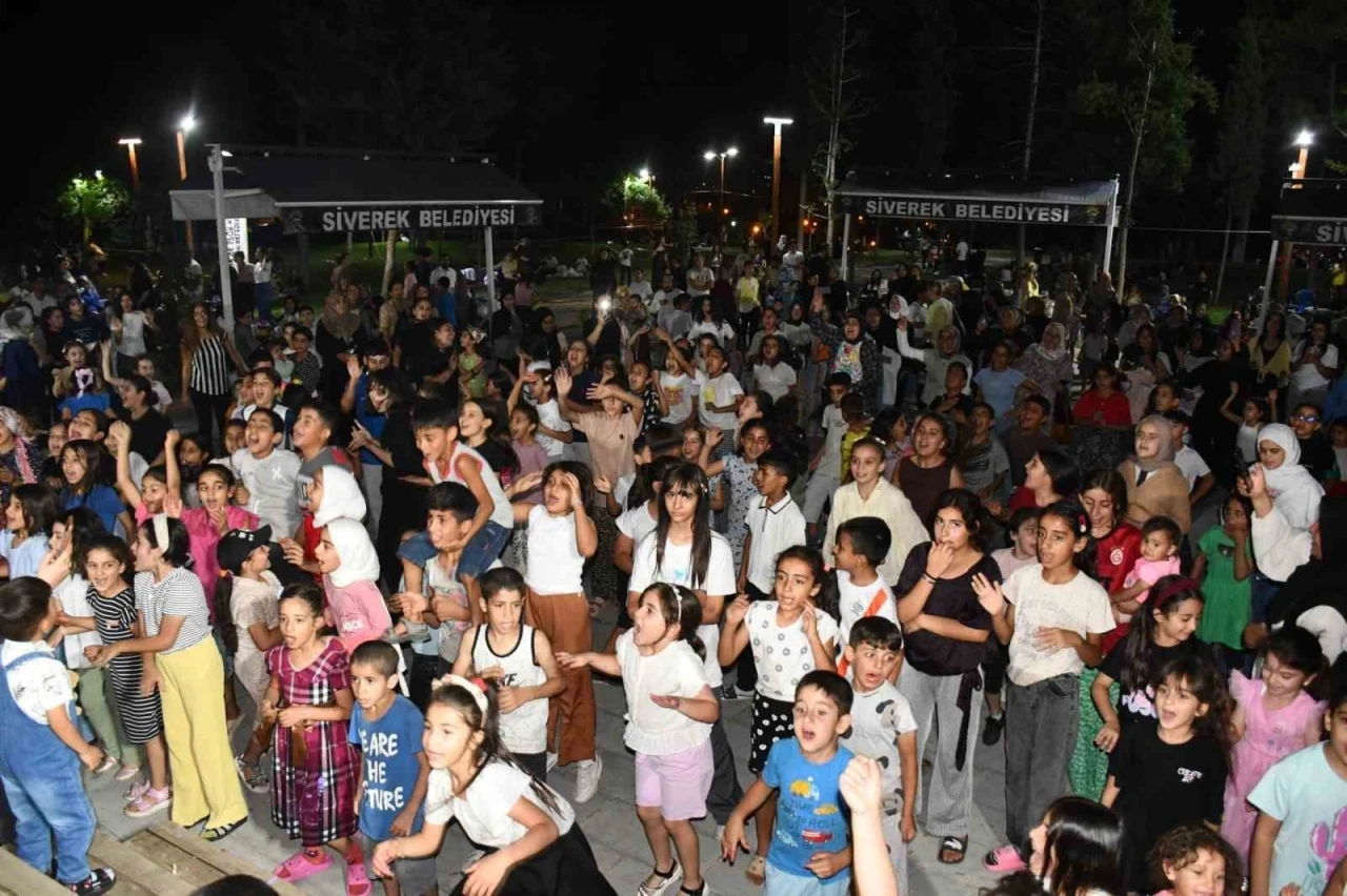 Siverek Kalesi&rsquo;nde &ccedil;ocuklar ve aileleri karnaval coşkusunda buluştu
