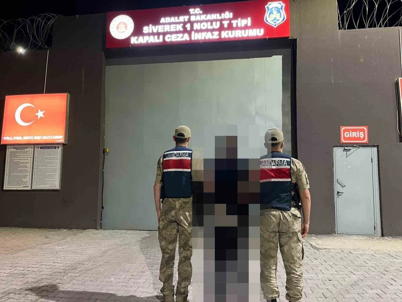 Siverek&rsquo;te 5 yıl kesinleşmiş hapis cezası bulunan şahıs yakalandı
