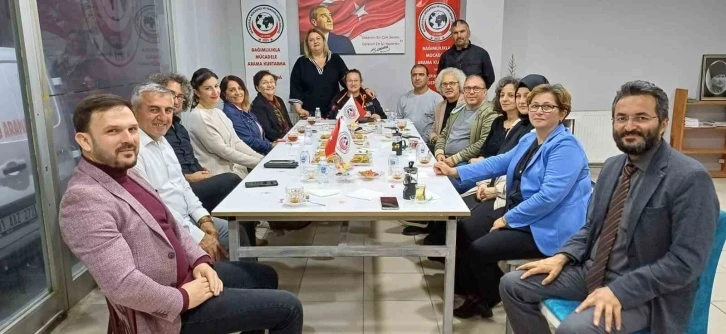 Sivil toplum kuruluşları g&uuml;&ccedil;lerini birleştiriyor
