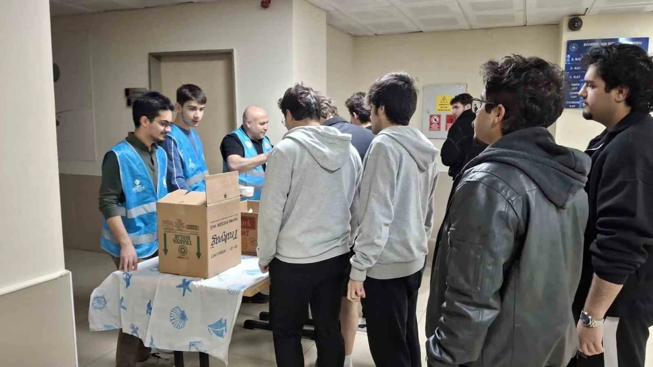 Sivrihisar&rsquo;da KYK &ouml;ğrencilerine final morali
