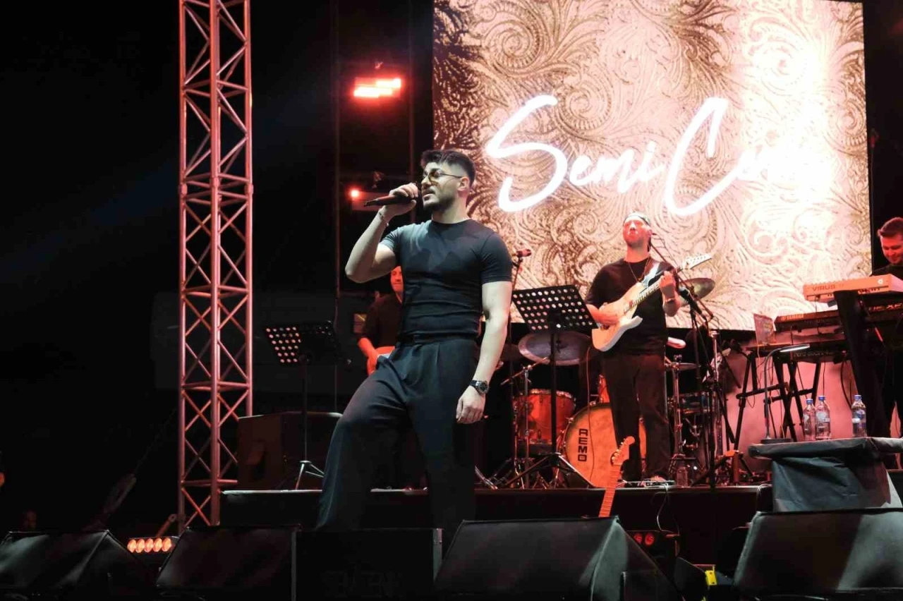 Sivrihisar’da unutulmaz gece yaşattılar
