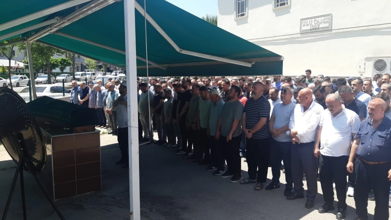 SMA hastası &ccedil;ocuğunun cihazını kapatan baba intihar etti
