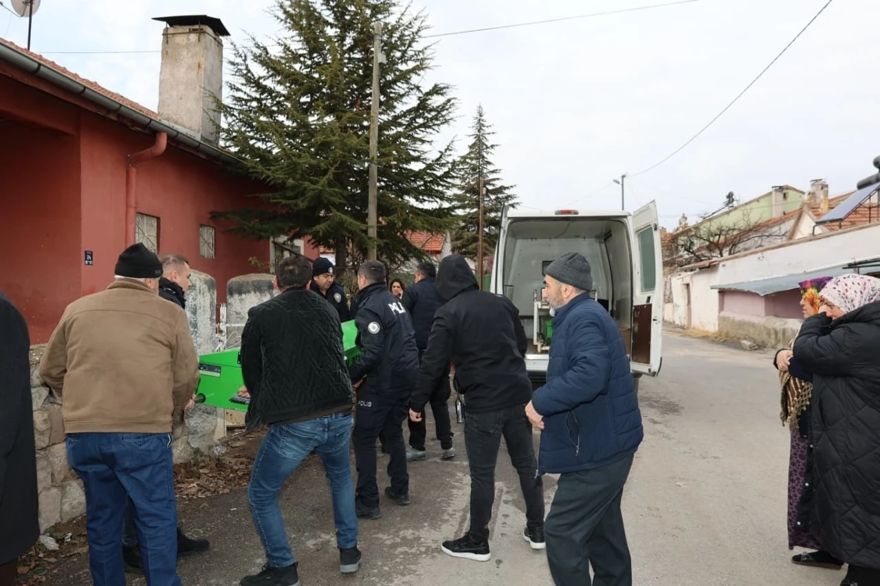 Sobadan &ccedil;ıkan yangında 84 yaşındaki kadın hayatını kaybetti
