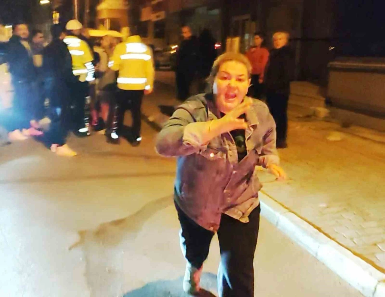 Şoförün kaçtığı kazada sahte şoför planı suya düşünce gazetecilere saldırdı
