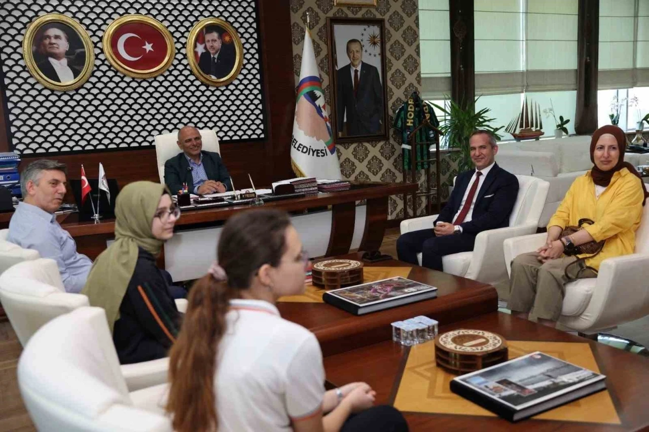 S&ouml;ğ&uuml;t: "Eğitim alanında sunduğumuz destekleri artırarak s&uuml;rd&uuml;receğiz"
