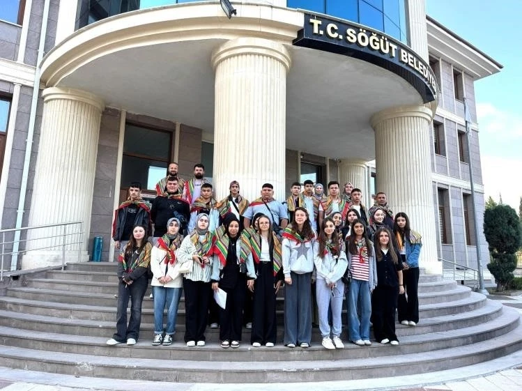 Söğüt’ten Ahlat’a &quot;Kayı Boyunun İzinde&quot; projesi kapsamında kültürel gezi
