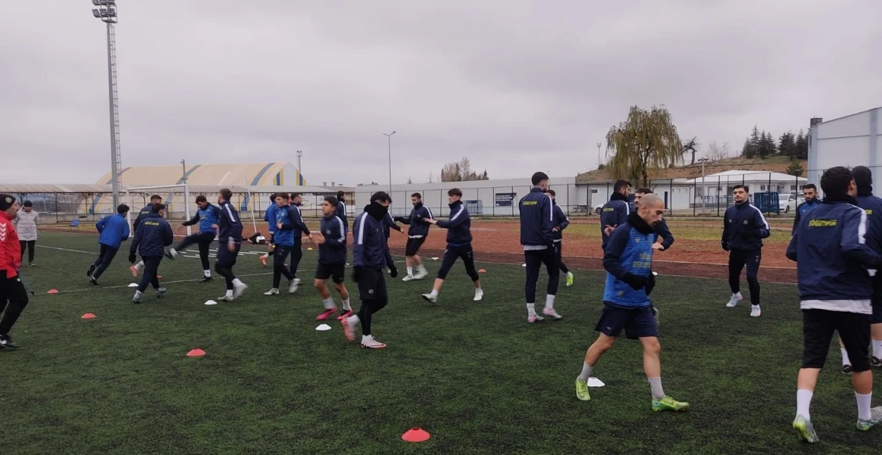 S&ouml;ğ&uuml;tspor zorlu ma&ccedil;ın hazırlıkları tamamladı
