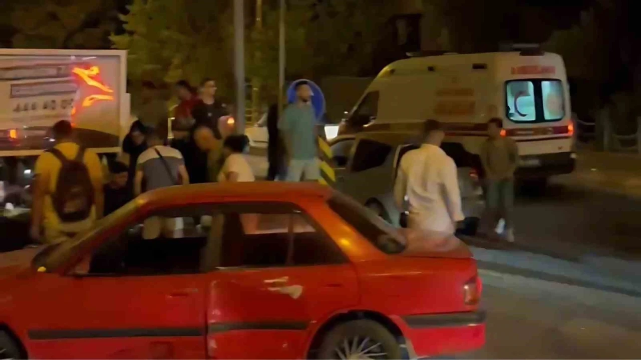 Söke’de otomobil ile motosiklet çarpıştı: 2 yaralı
