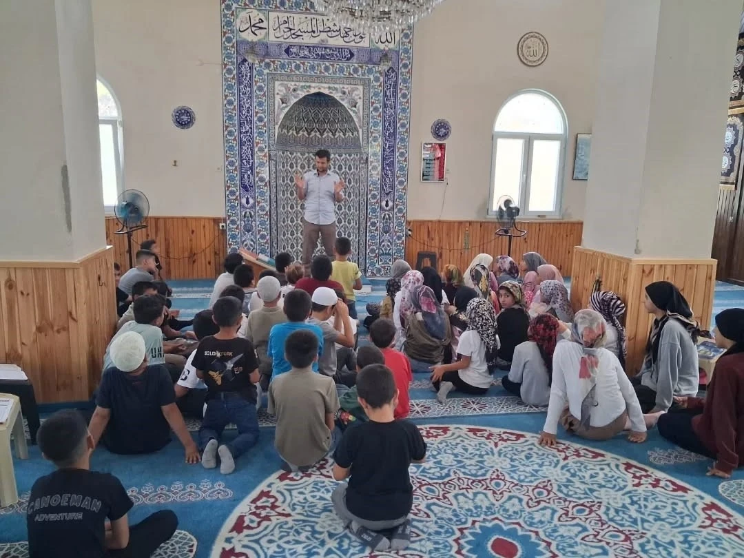 S&ouml;ke&rsquo;de Yaz Kur&rsquo;an Kurslarında değerler eğitimi seminerleri devam ediyor
