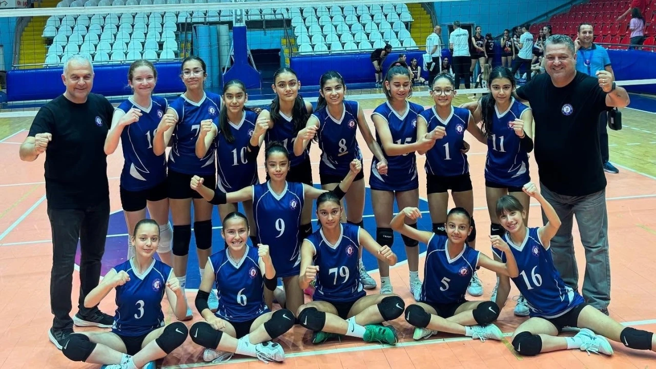Söke Voleybolun Türkiye Şampiyonası’nda Aydın’ı temsil edecek
