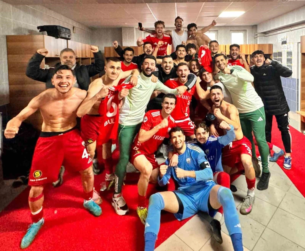 Somaspor&rsquo;dan ikinci devreye m&uuml;thiş başlangı&ccedil;
