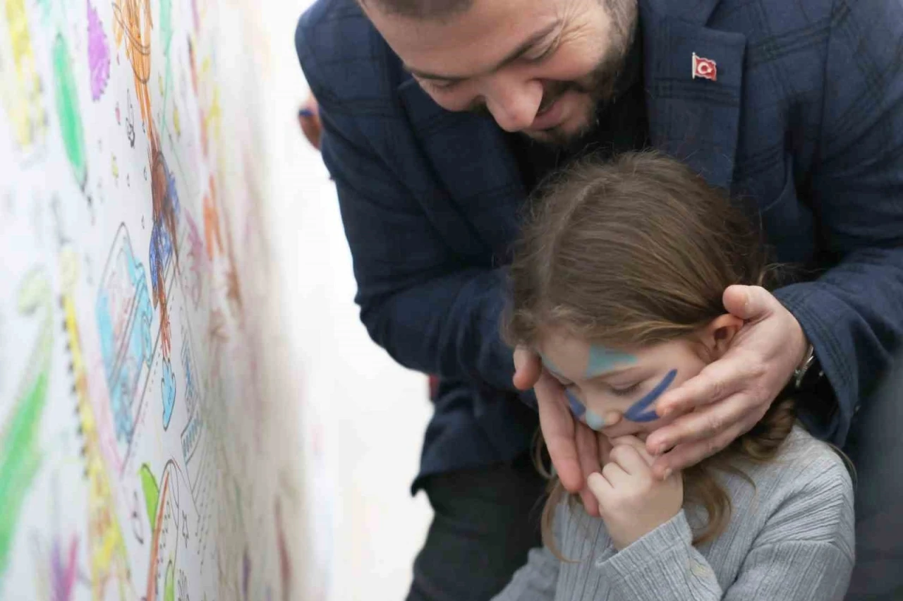 S&ouml;mestir coşkusu Arnavutk&ouml;y&rsquo;de başladı: Arnavutk&ouml;y &Ccedil;ocuk Festivali 4 g&uuml;n s&uuml;recek
