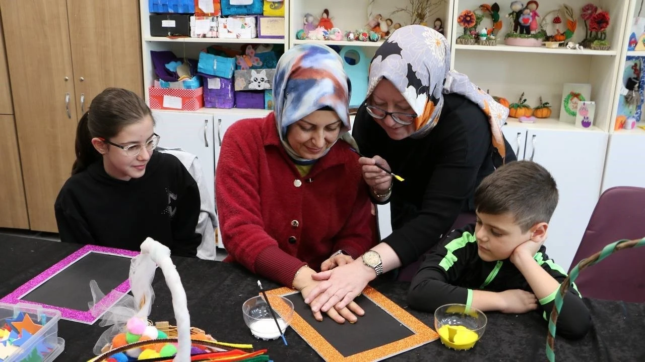 S&ouml;mestr at&ouml;lyeleri &ccedil;ocukları ve ebeveynleri bir araya getirdi
