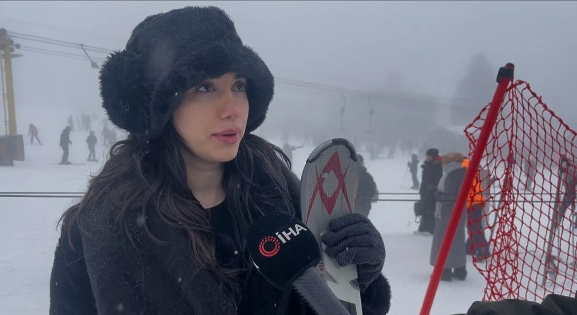 S&ouml;mestr tatilinde Uludağ&rsquo;a b&uuml;y&uuml;k ilgi, pistler hınca hın&ccedil; doldu
