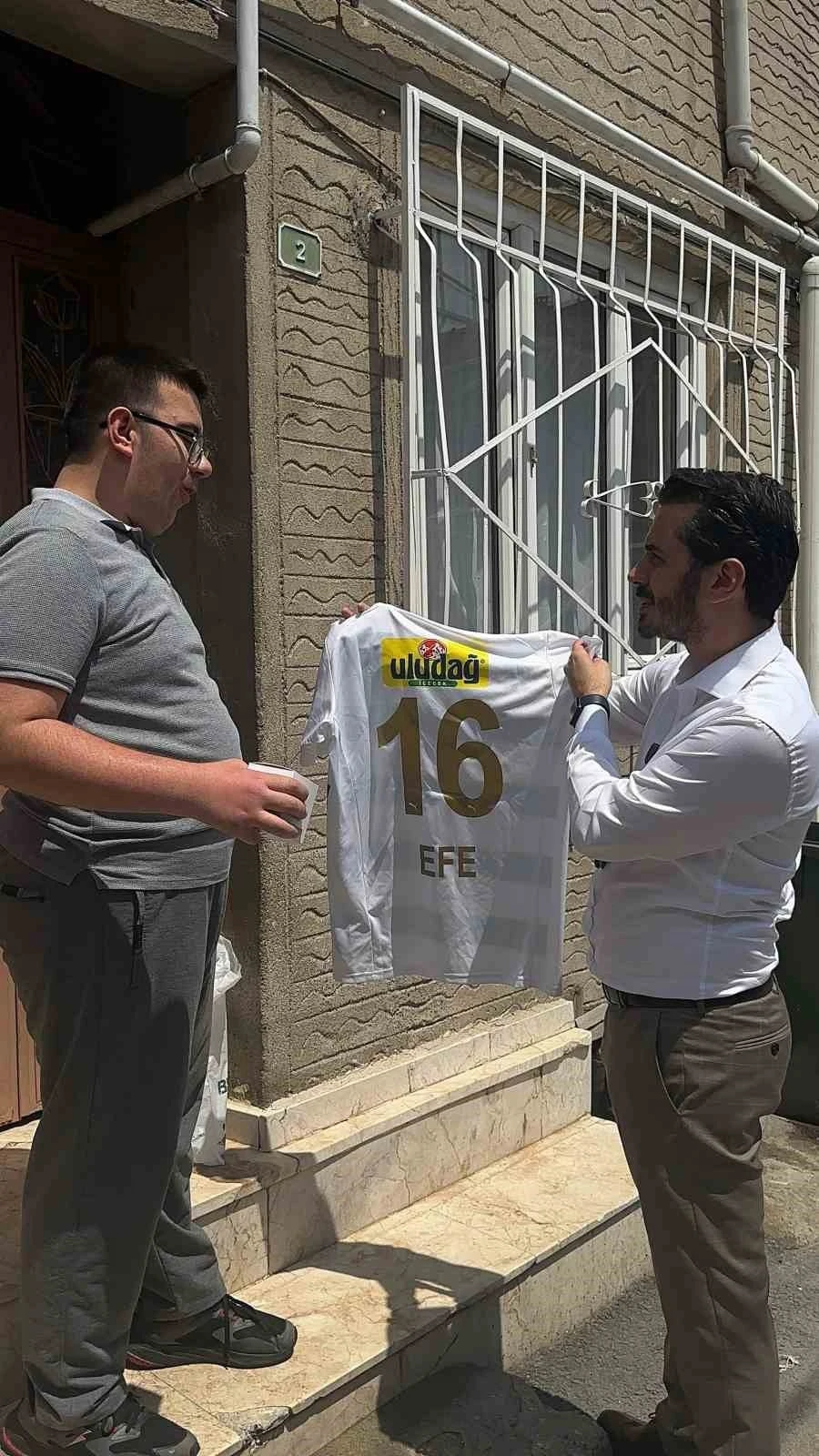 Sosyal medyada başladı, mahallede gerçek oldu
