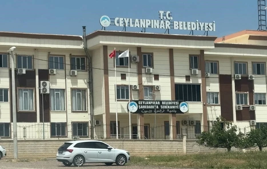 Sosyal medyadan engellenen avukat belediyeye dava açtı
