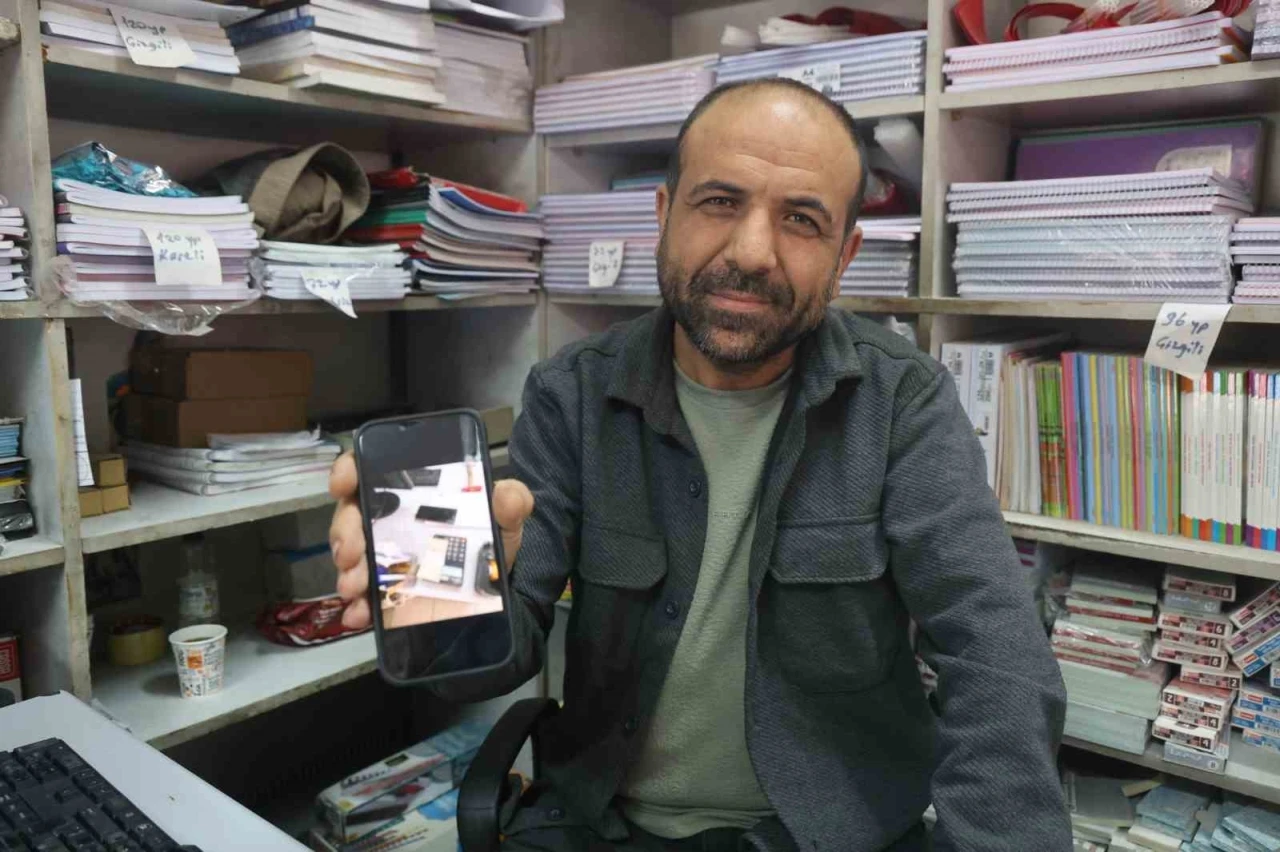 Su alan gençlerin 50 TL ile birlikte bıraktıkları ‘hakkını helal et’ notu esnafı duygulandırdı
