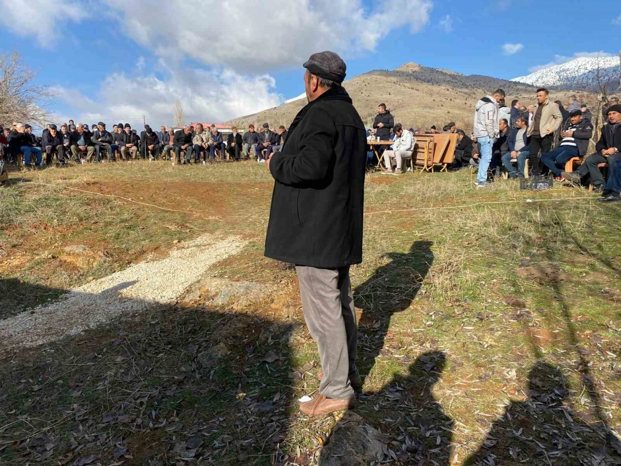 Suçsuz yere öldürülen 2 çocuk annesi memleketinde toprağa verildi
