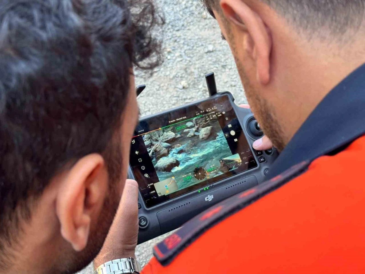 Suda kaybolan gen&ccedil; i&ccedil;in Habur &ccedil;ayı didik didik aranıyor
