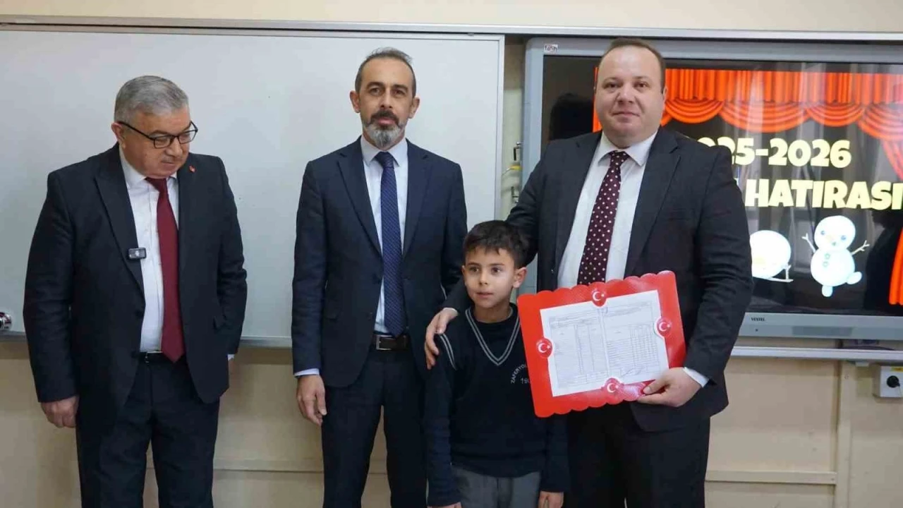 Şuhut&rsquo;ta karne sevinci
