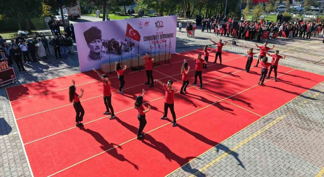 Sultangazi’de Cumhuriyet coşkusu