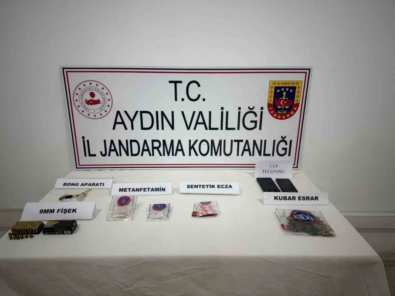 Sultanhisar&rsquo;da &rsquo;torbacı&rsquo; operasyonu: 2 g&ouml;zaltı
