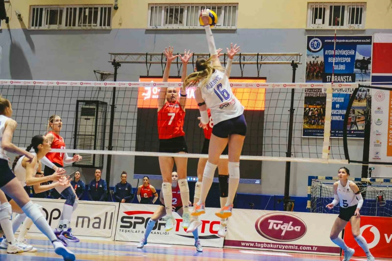 Sultanlar Ligi: Aydın B&uuml;y&uuml;kşehir Belediyespor: 3 - İlbank: 2
