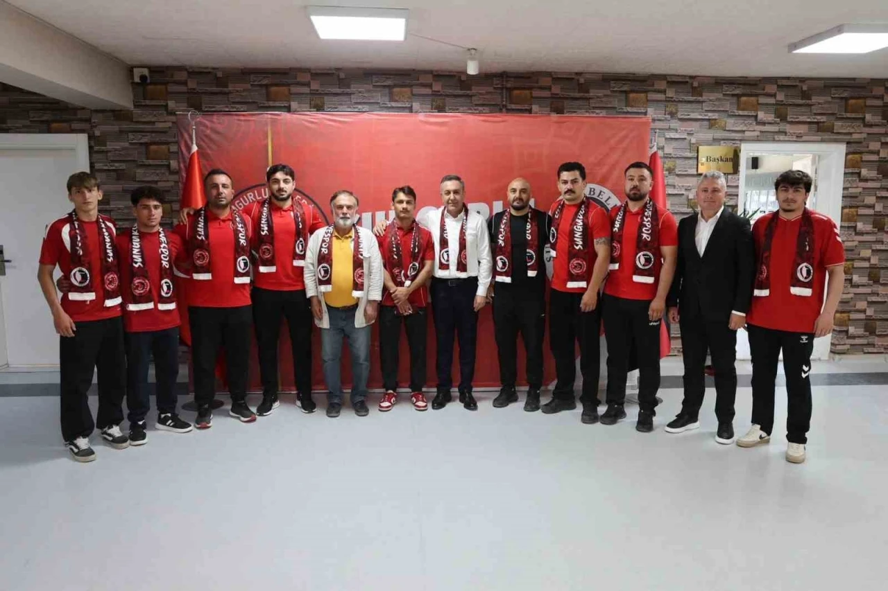 Sungurlu Belediyespor, milli g&uuml;reş&ccedil;ileri tek &ccedil;atı altında topladı
