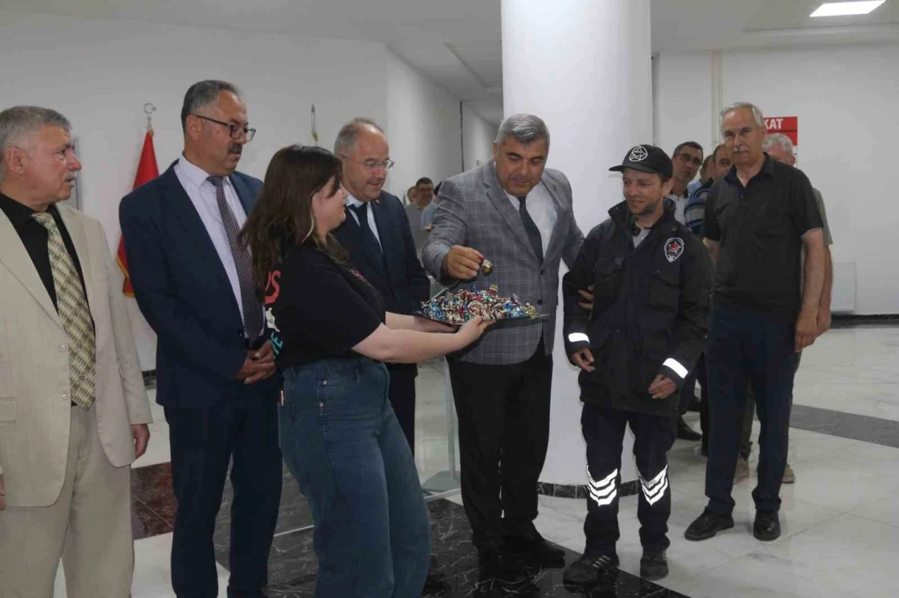 Sünnetci, personelle bayramlaştı
